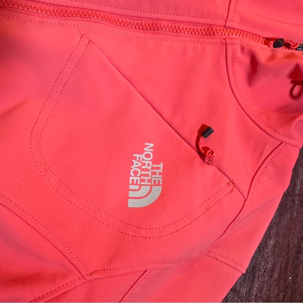 The North Face Women’s Jet Hooded Softshell Jacket - Women's Coral/Pink - Picture 3 of 8